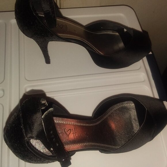 Velvet Heart Black Metallic Peep Toe Heel EUC - Picture 4 of 10